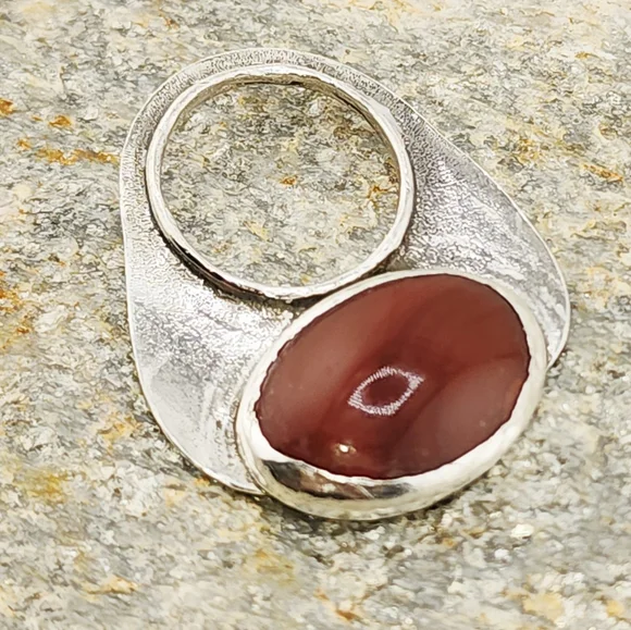 CARNELIAN AVANT GARDE STATEMENT RING IN RECYCLED STERLING SILVER METAL SIZE 9